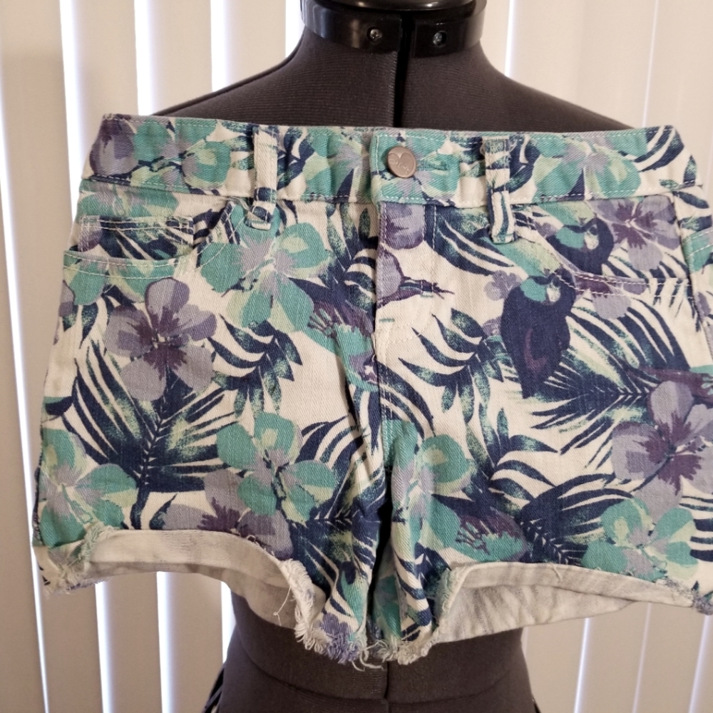 Old Navy tropical shorts size 10